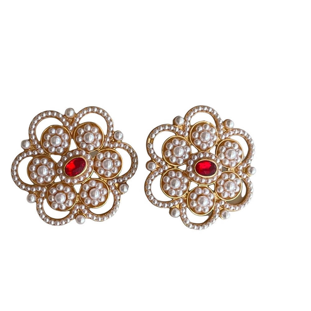 Paris Macaron Pearl red crystal pierced stud earrings